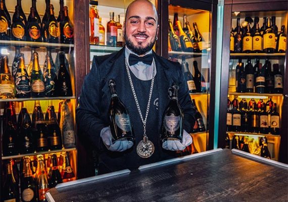 Sommelier